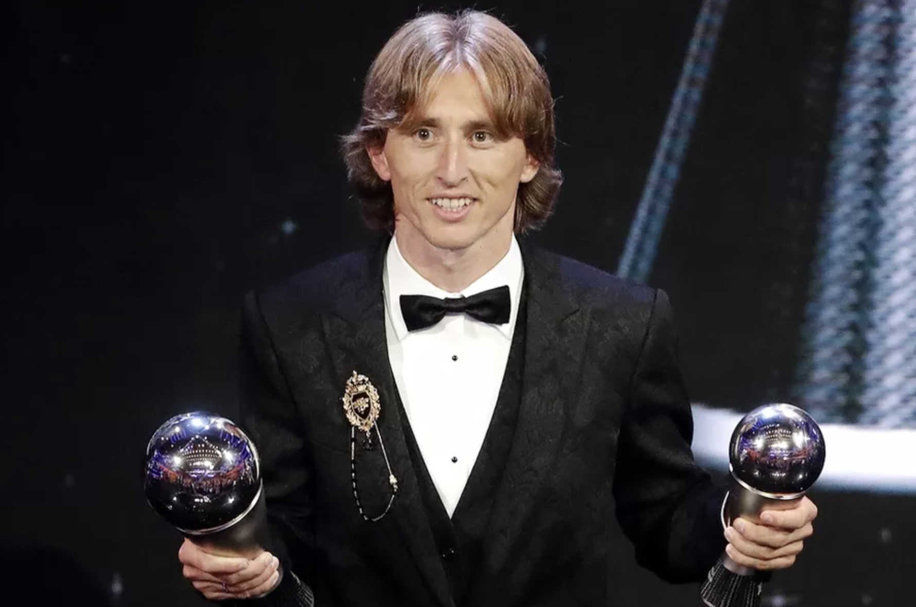 Modrić Dinamo ilə 10 illik müqavilə